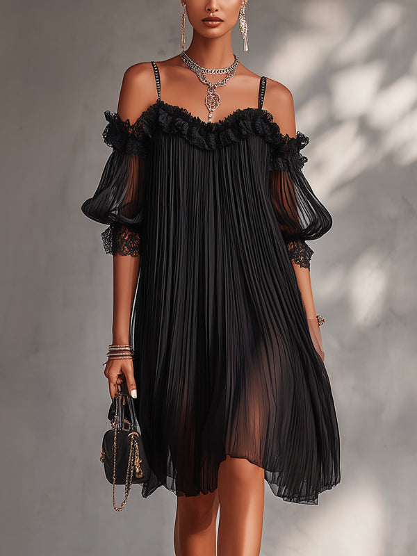 Ginevra | Mini Vestido Negro de Muselina con Escote Descubierto y Bordes de Encaje