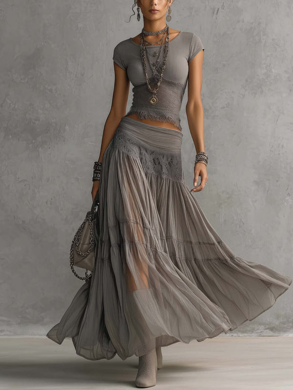 Beatrice | Conjunto de Top de Encaje Gris y Falda Maxi Plisada