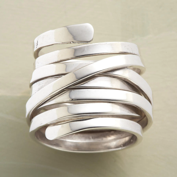 Anillo Elegante Vintage en Plata