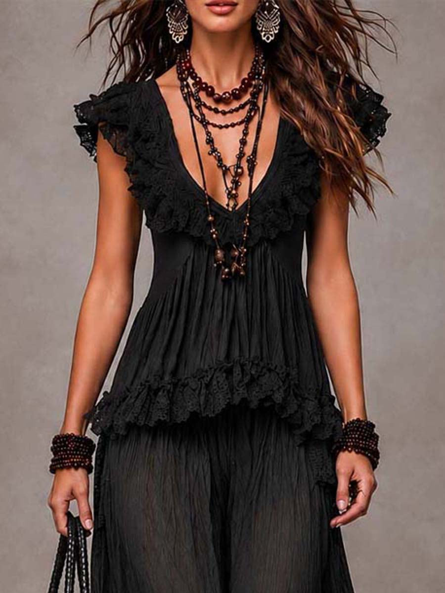 DONATELLA | Conjunto Negro Boho con Escote en V y Acabados de Encaje
