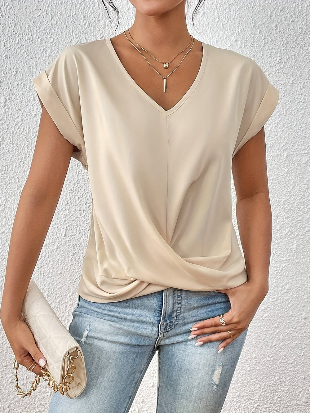 Cleo | Camiseta Clásica de Escote en V