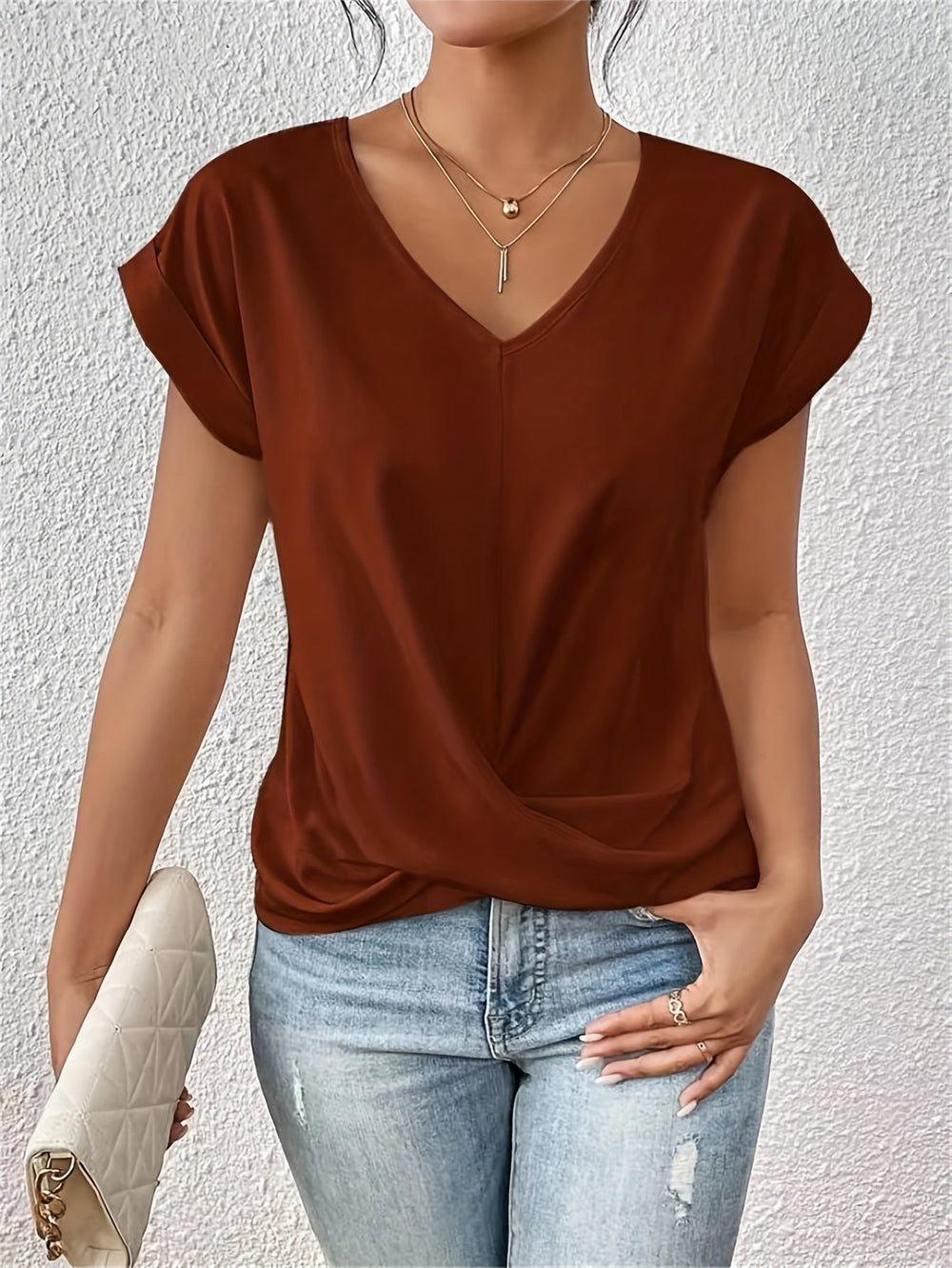 Cleo | Camiseta Clásica de Escote en V