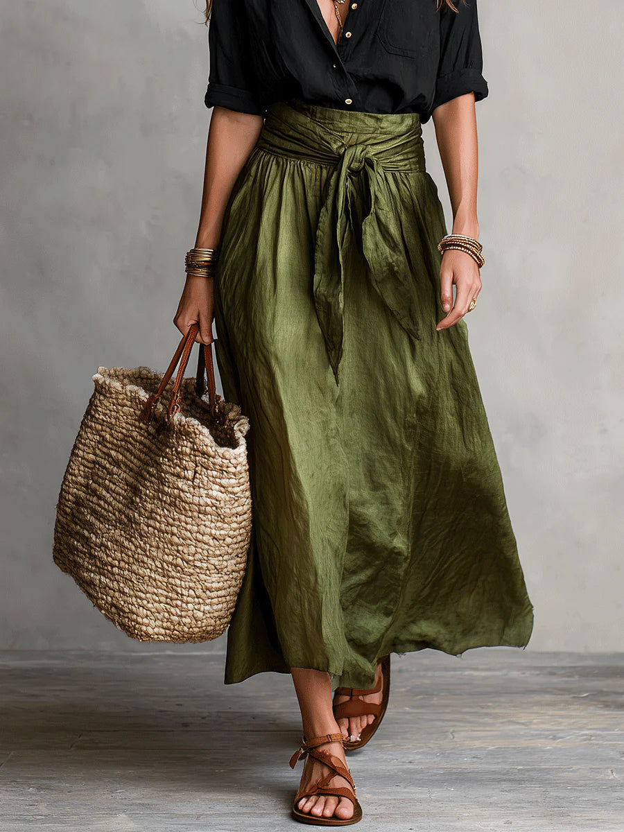 River | Conjunto de Dos Piezas Top Negro y Falda Midi Verde Oliva